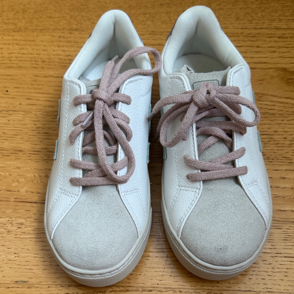 Veja Kids' Esplar Leather Sneaker
in Extra White Matcha Size 2 - Picture 2 of 7